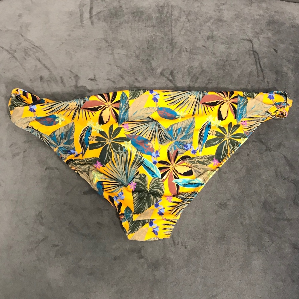 Out From Under Hipster Side-Twist Bottom - Nwot - image 5